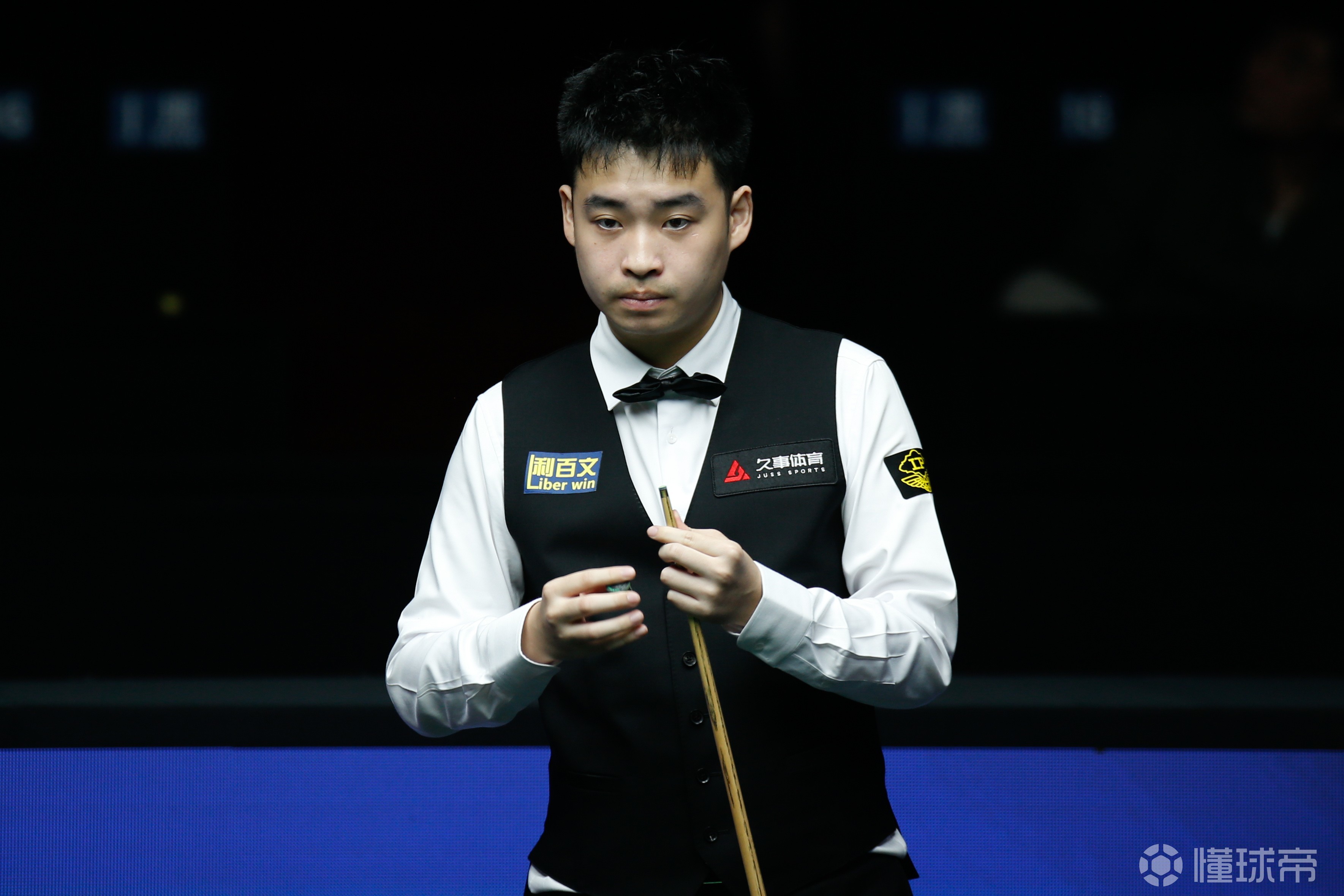 保持稳定的 保持稳定的