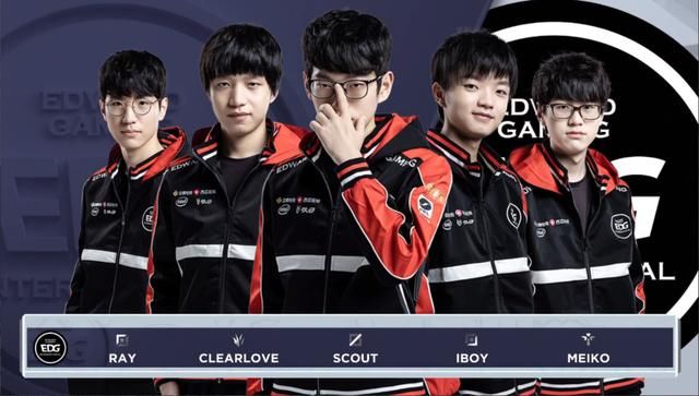 8月1日体 8月1日体