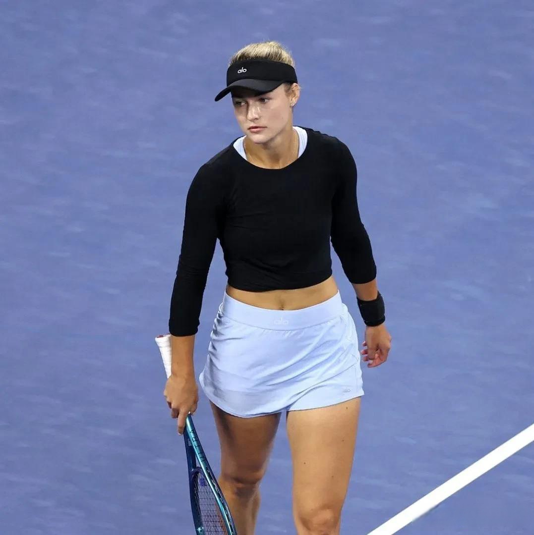 的一举一动 的一举一动