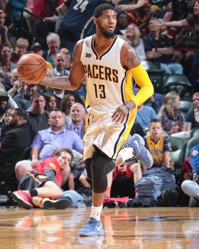 人篮球亚洲 人篮球亚洲